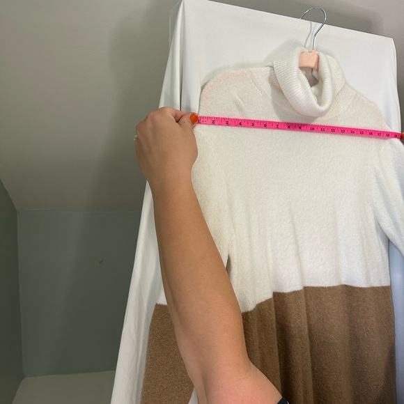 J. Crew Women's Two-Tone Turtleneck Sweater dress size medium - Picture 6 of 7